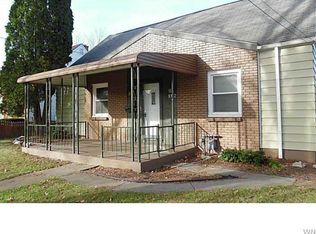1352 Roselle Ave, Niagara Falls, NY