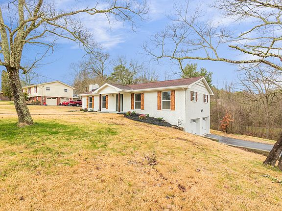 3rd image of 1201 Ponderosa Dr