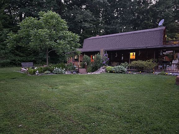 3rd image of 1782 Hewitt Gifford Rd