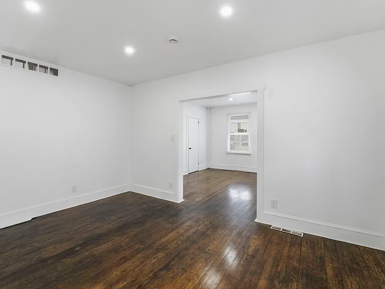 29 Grant St #1 — Photo 4
