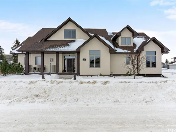 11 Robertson ROAD, Lanigan, SK S0K 2M0