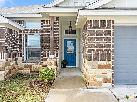 4th image of 910 Hickock Dr