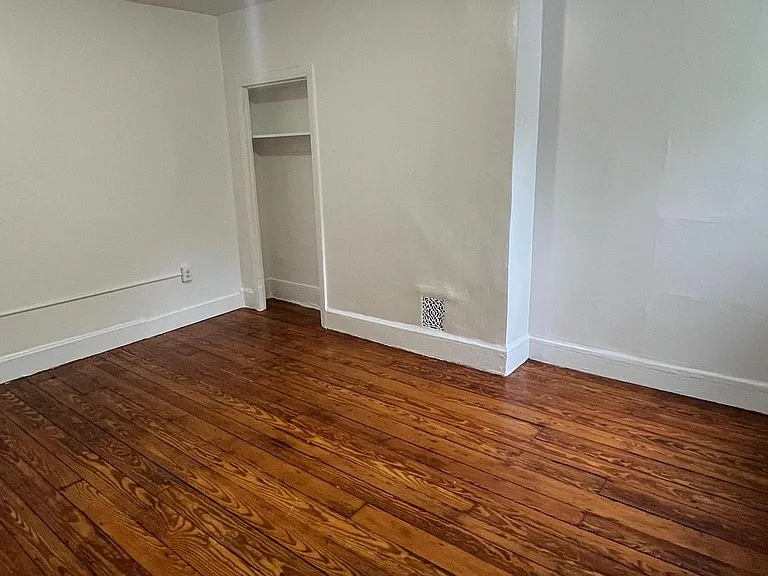 2823 Amber St — Photo 18