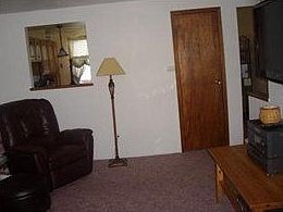 4th image of 240H Whitestown Vlg APT H