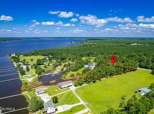 213 Little Kinston Rd, Swansboro, NC 28584