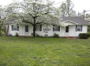 409 Davis St, Cowan, TN 37318