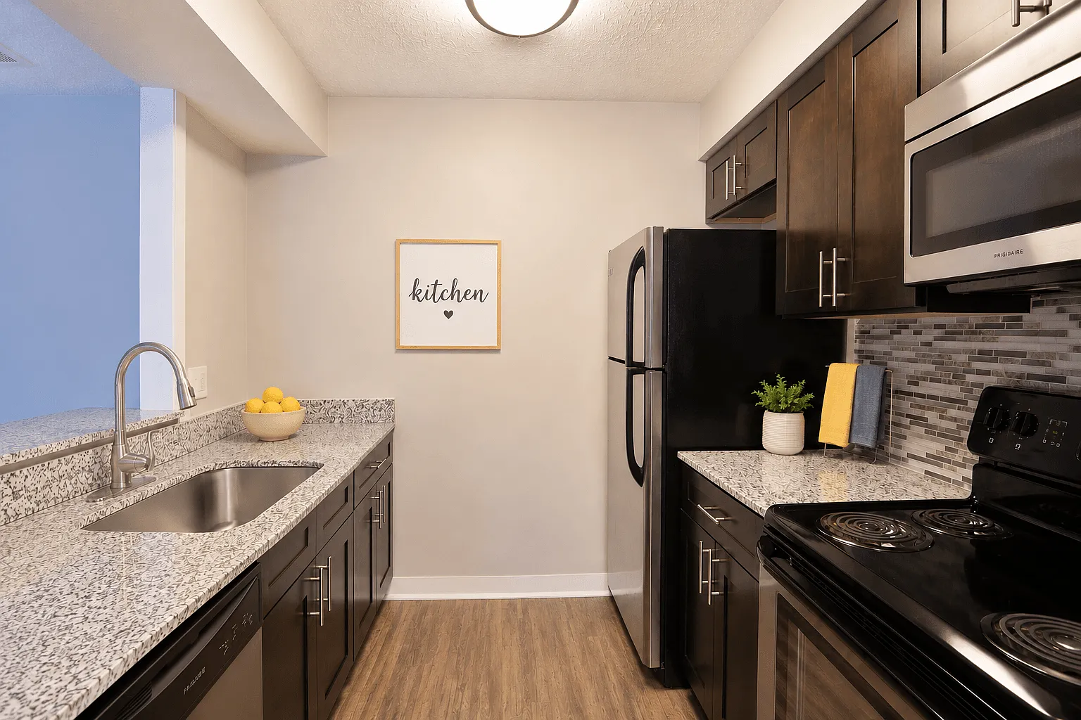 Camelot East Apartments — Photo 2
