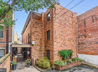 238 Queen St APT 1, Philadelphia, PA 19147