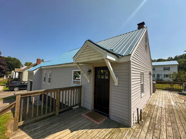 442 103 S, Chester, VT 05143