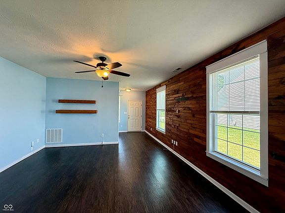4th image of 4218 Pearson Dr