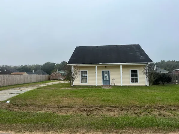 30431 Michelle Dr, Walker, LA 70785