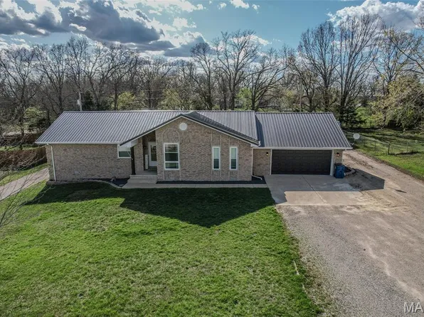 26045 Orlando Ln, Lebanon, MO 65536