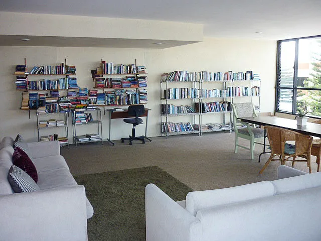 2740 Kuilei St #2101 — Photo 14