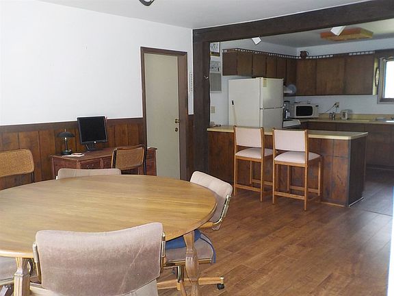 5th image of 211 Wilderness Way