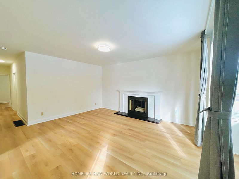 Toronto House for rent - 3 Bedrooms — photo 2