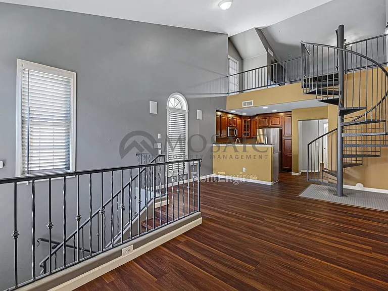 5626 S 21st Pl — Photo 1