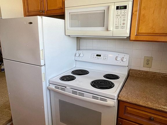 5th image of 315 South St APT 3