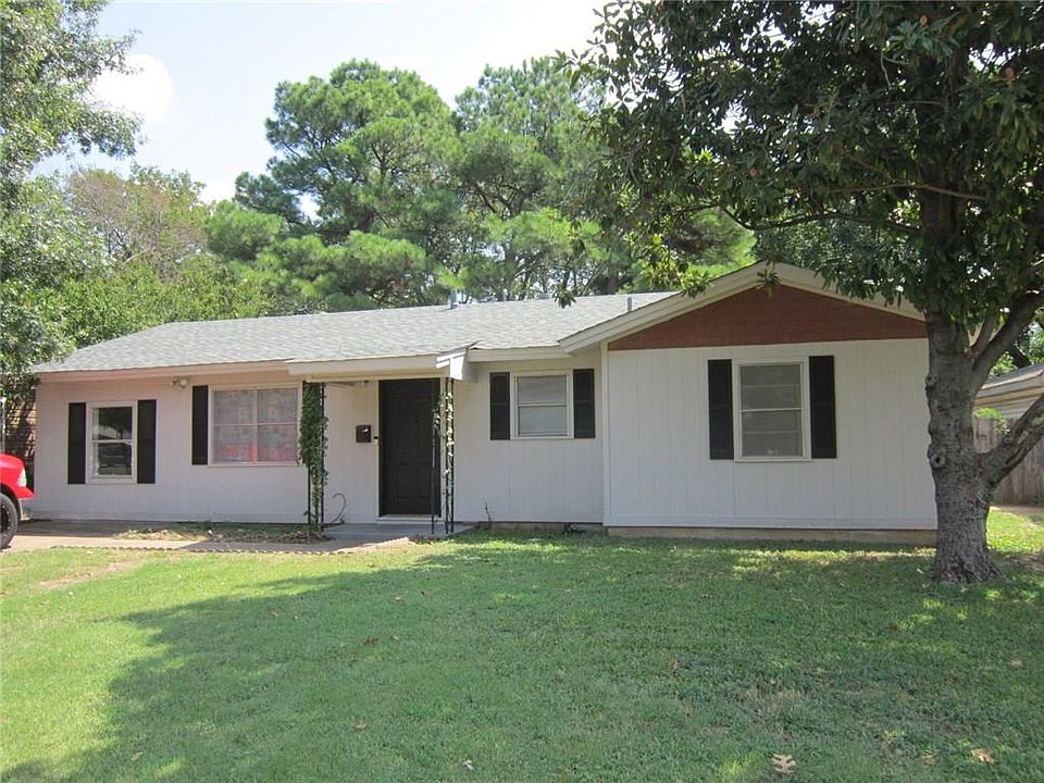 1st image of 814 Milam Dr