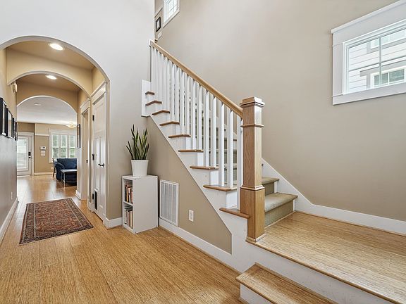 3rd image of 3831 Durham Dr