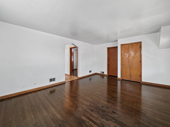 3rd image of 5954 S Keeler Ave