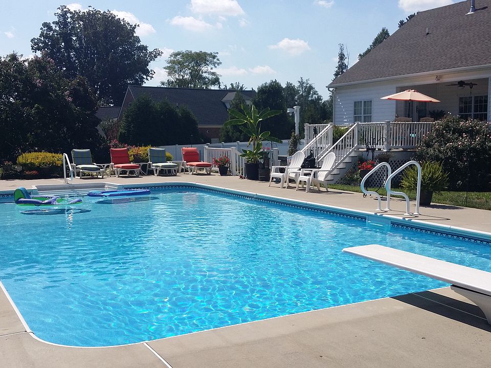 2nd image of 7218 Ancient Oak Dr