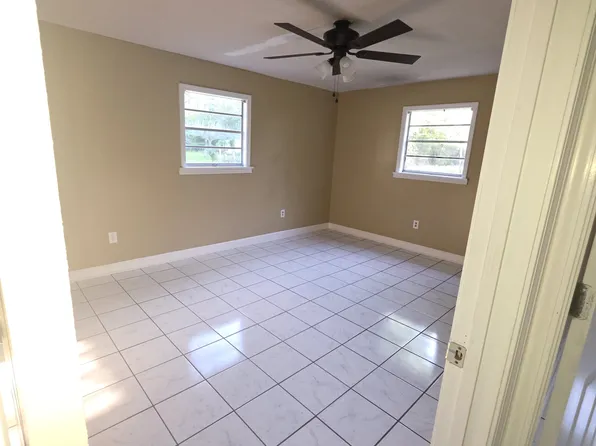 9142 Kingswood St, Bay Saint Louis, MS 39520
