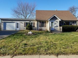 1645 Earl Dr, Dubuque, IA 52001