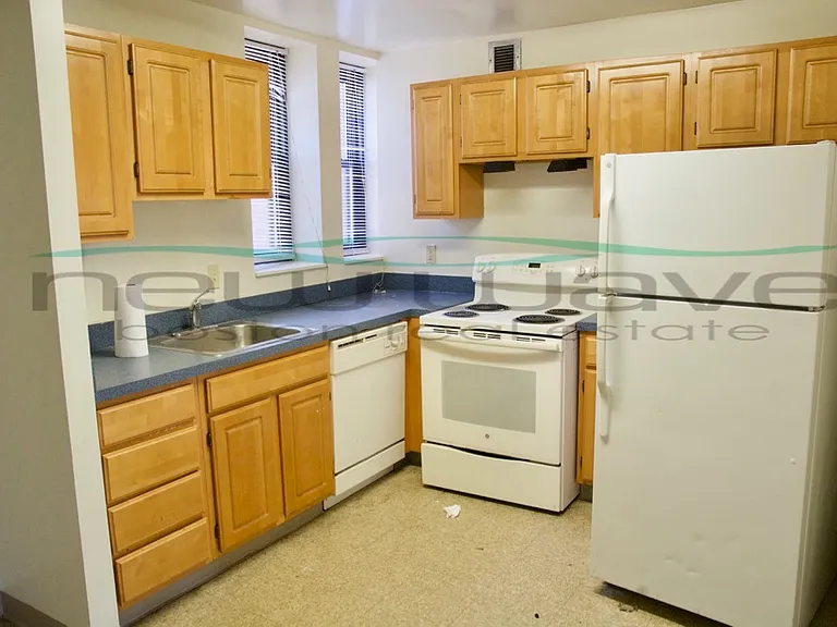 83 Westland Ave #401 — Photo 8
