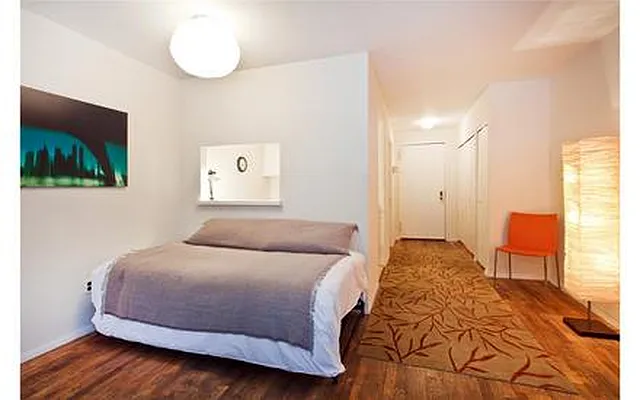 Sold by Douglas Elliman | media 15