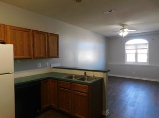 South Main Suites, El Dorado, KS 67042