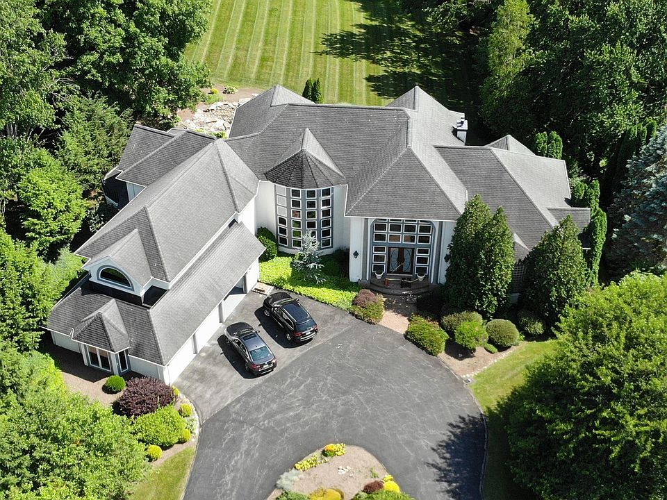 1st image of 2828 Lincoln Dr