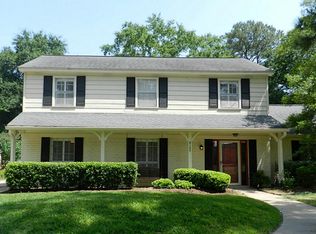 8122 Middlebury Ln, Houston, TX 77070
