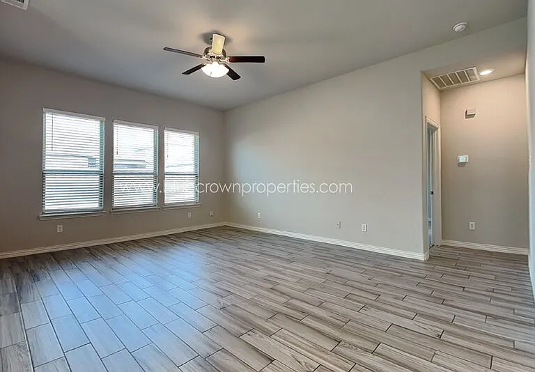 273 Cisco Trl — Photo 4