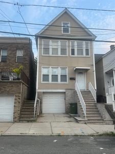 124 W 22nd St, Bayonne, NJ, 07002