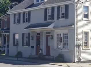 208 W Main St, Strasburg, PA 17579