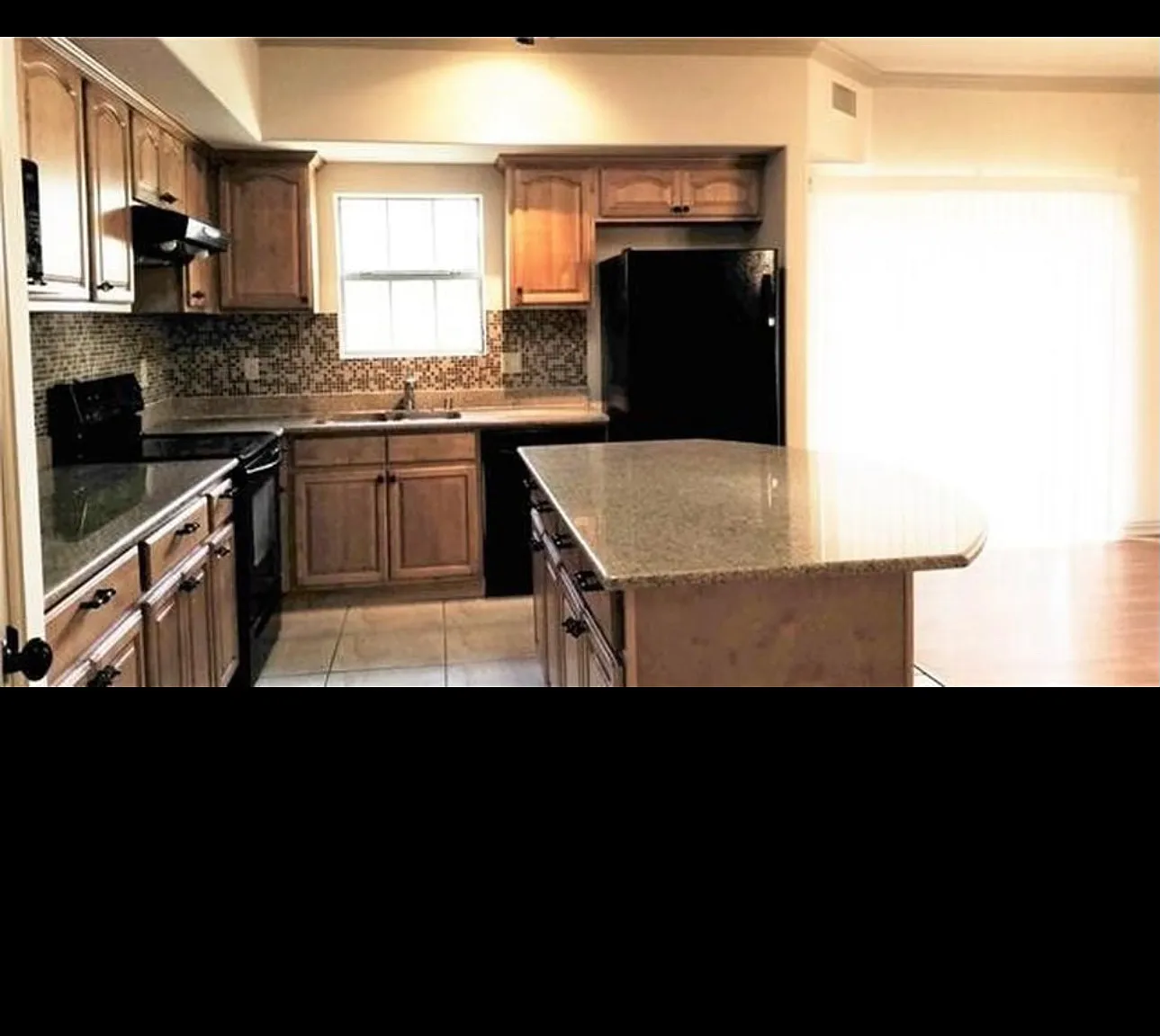 2 bed, 1721 sqft, $2,100 — Photo 3
