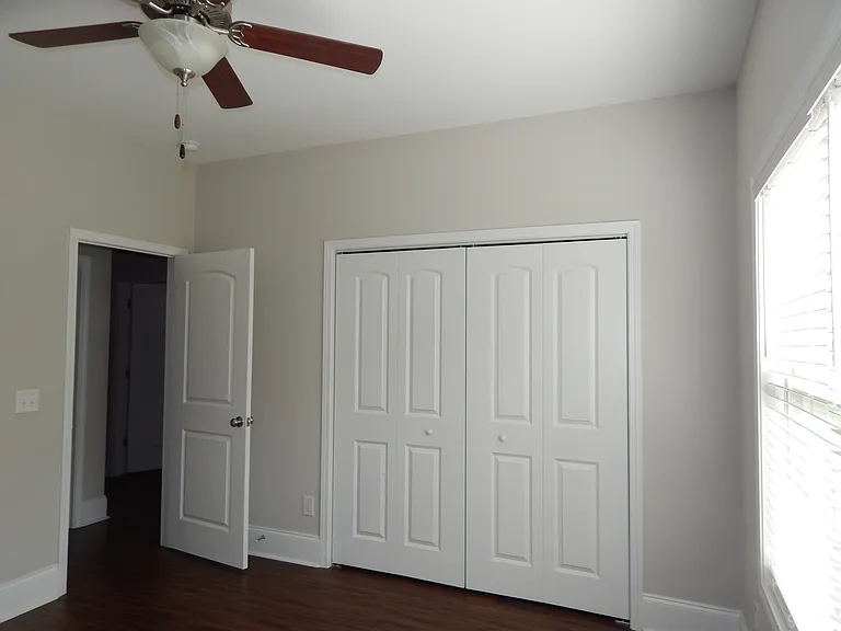408 Senate St #1 — Photo 8