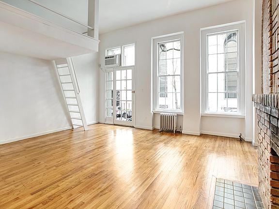 2nd image of 18 W 83rd St APT 1A