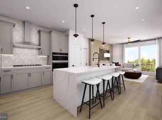 125 Kinsale Pl #405, National Harbor, MD 20745