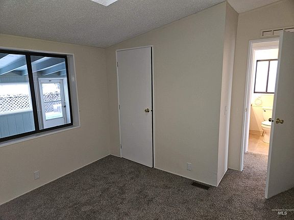 4th image of 1907 W Flamingo Ave Unit 105