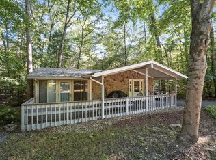 2506 Penn Hills Dr, Bartonsville, PA 18321