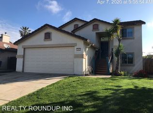 5461 Muskingham Way, Sacramento, CA 95823