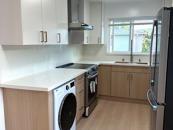 2nd image of 324 Camille Ct APT 7