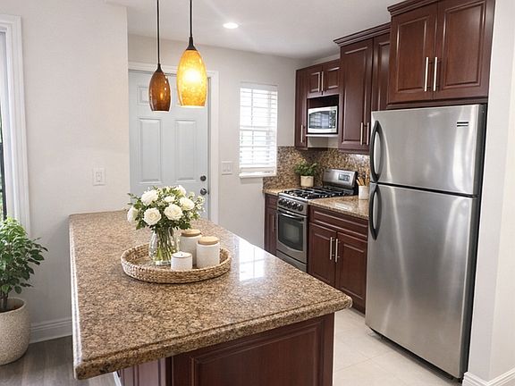 4th image of 220 Antilla Ave APT 3