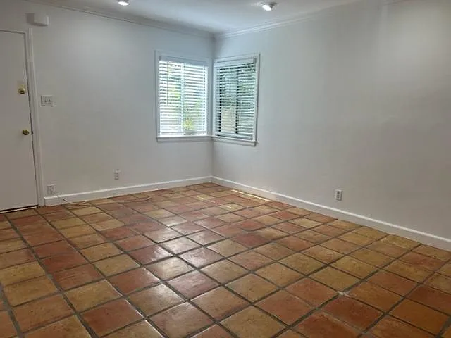1 bed, 700 sqft, $2,495 — Photo 3