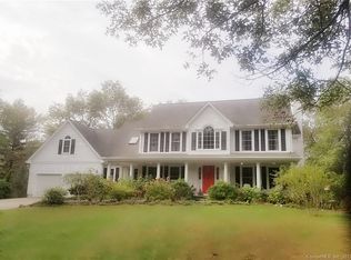 100 Sleepy Hollow Rd, North Stonington, CT 06359
