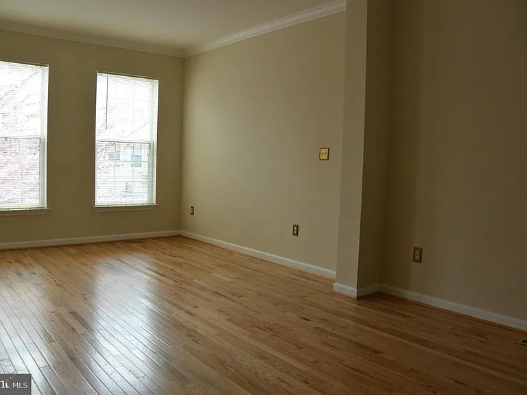 5302 Chieftain Cir — Photo 3