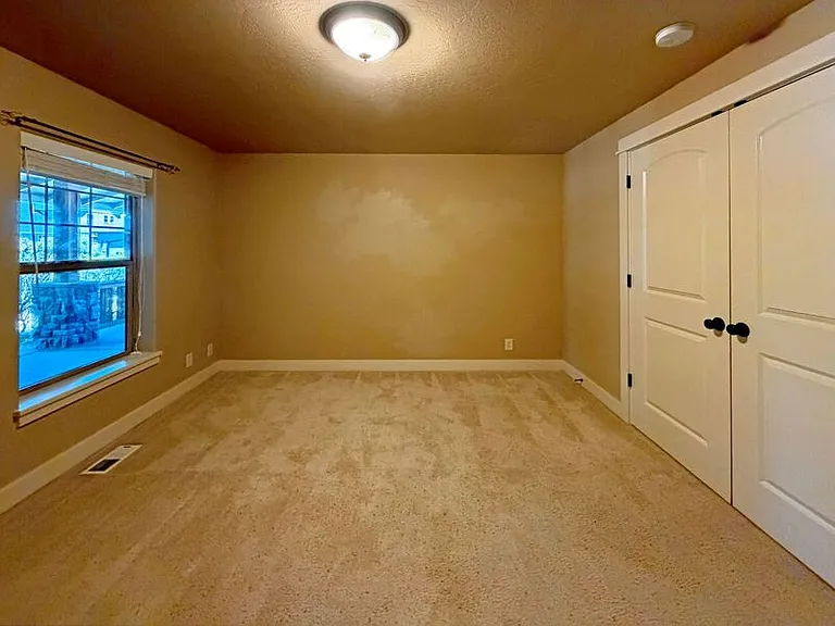 1434 Leaf Ln — Photo 18