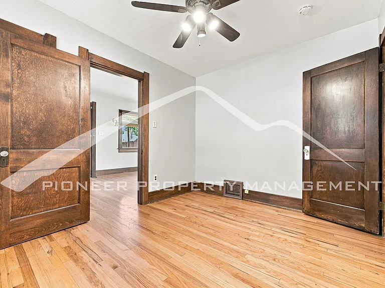 821 S Grant St — Photo 15