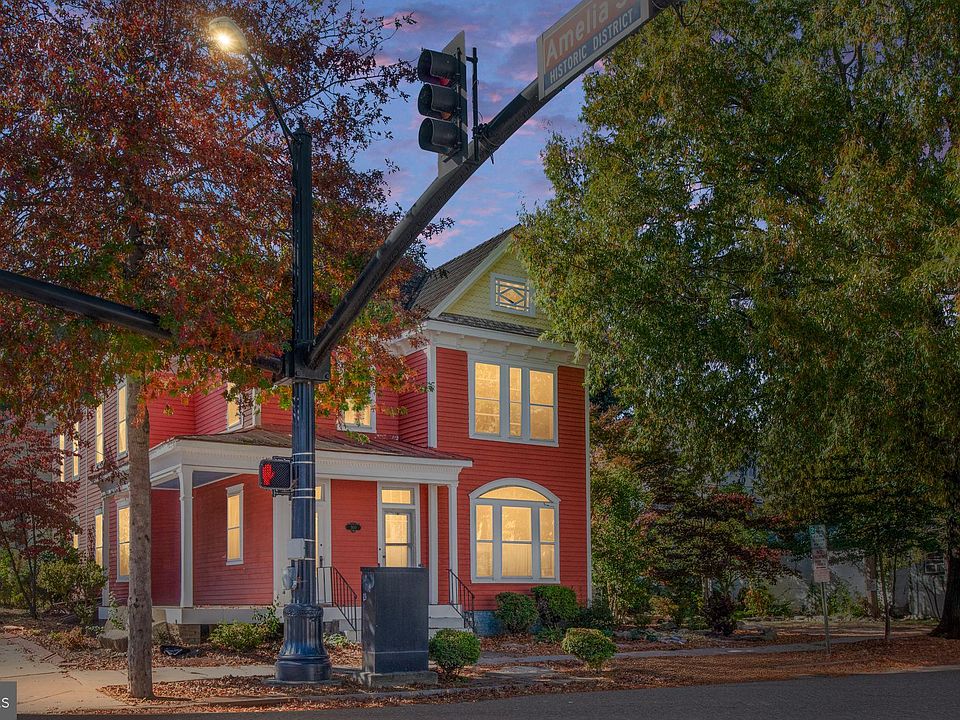 1st image of 1100 Caroline St